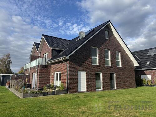 Foto - Moderne 2-Zimmer-Oberwohnung mit Balkon in Moormerland-Warsingsfehn!