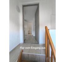 Möblierte Dachgeschoss Wohnung in Troisdorf