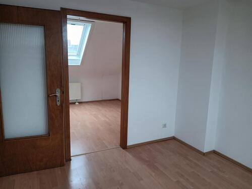 Foto - schöne, helle Dachgeschoßwohnung in Bous zu vermieten