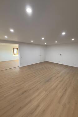 Foto - Frisch sanierte 4-Zimmer-Wohnung in Bibertal (106qm, OG)