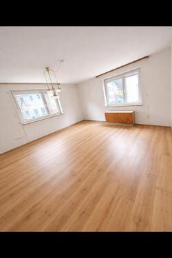 Foto - WG Zimmer zu vermieten - 333,00&nbsp;EUR Kaltmiete, ca.&nbsp; 60,00&nbsp;m&sup2;