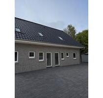 5 ZKB, Reihenhaus in Ihrhove - 1.100,00&nbsp;EUR Kaltmiete, ca.&nbsp; 110,00&nbsp;m&sup2; in Westoverledingen (PLZ: 26810)