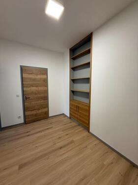 Foto - 3 ZKB barrierefrei mit Balkon und Küche, Erstbezug 66130 Sb