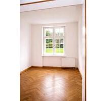 Schöne 2Raum Wohnung - 360,00&nbsp;EUR Kaltmiete, ca.&nbsp; 62,00&nbsp;m&sup2; in Krölpa (PLZ: 07387)