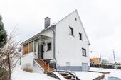 Foto - Massives Einfamilienhaus (106 m²) mit Potenzial – Frei ab 042026