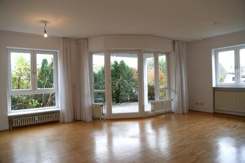 Foto - Große Wohnung + Garten in Hof (Besichtigungen dieses Wochenende!)
