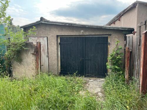 Foto - Große Garage, Werkstatt, Lager 40 m2 mit Starkstrom