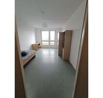 SUBLET (female Only) Room in a 3 sharing wohnung Available - Berlin Treptow-Köpenick