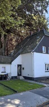 Foto - Modernisierte Doppelhaushälfte mit Garten – provisionsfrei
