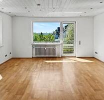Großzügige 4-Zimmer Mietwohnung mit Balkon im 1. Obergeschoss in Bielefeld-Schildesche