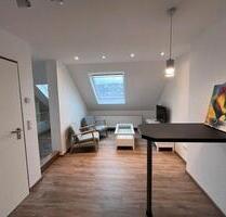 Exklusives, voll möbliertes Apartment nach hochwertiger Sanierung - Frankfurt am Main Unterliederbach