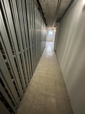 Foto - Lagerraum Lager Abstellraum Garage Ohne Umsatzsteuer