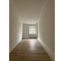 ✨ Neu renovierte Wohnung in Top-Lage von Hof Ab sofort verfügbar!