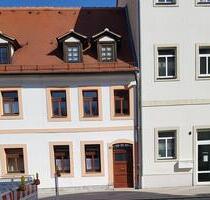 Wohnen in zentraler Lage von Borna - Gepflegtes Stadthaus mit Gar