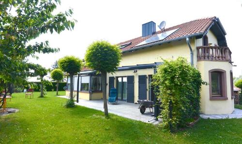 Foto - Einfamilenhaus freistehend in F-Remering les Puttelange am Weiher