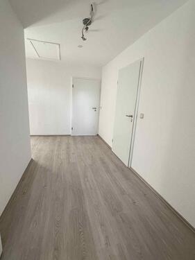 Foto - 4 Raumwohnung neue Sanierung - 550,00 EUR Kaltmiete,