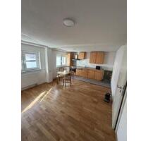 3 Zimmer Wohnung ab sofort - 880,00&nbsp;EUR Kaltmiete, ca.&nbsp; 65,00&nbsp;m&sup2; in Kirchheim am Neckar (PLZ: 74366)