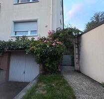 Wohnung Nähe von Krankenhaus - 500,00&nbsp;EUR Kaltmiete, ca.&nbsp; 65,00&nbsp;m&sup2; in Hof (PLZ: 95032) Christiansreuth