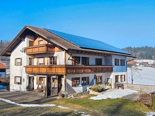 Foto - Großzügige 5-Zimmerwohnung in Kollnburg