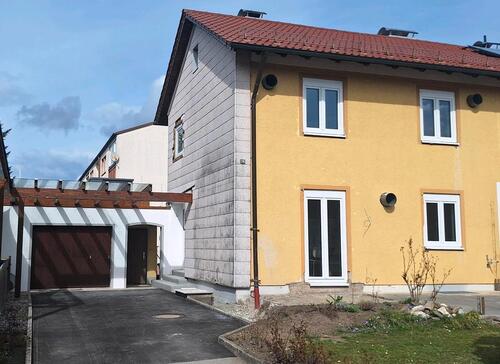 Foto - Doppelhaushälfte zu vermieten - 1.500,00&nbsp;EUR Kaltmiete, ca.&nbsp; 86,00&nbsp;m&sup2;