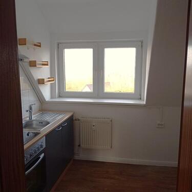 Foto - Hell + frisch gestrichen - 2 Zimmer im DG - 44 qm - 19067 Rubow