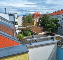 Liebevoll renovierte 4,5-Zimmer-Wohnung mit sonniger Dachterrasse - Nürnberg Gleißhammer