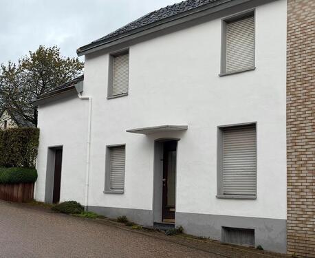 Foto - Sanierungsbedürftiges Reihenendhaus mit Potenzial in Stolberg