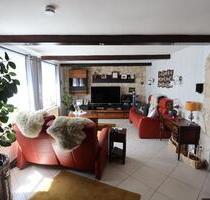 Eigentumswohnung 4+2 Zimmer mit Gartenanteil - Bischweier