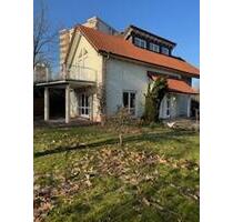 Einfamilienhaus mit Einliegerwohnung - Kelsterbach