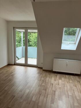 Foto - WBS erforderlich - Schöne 2-Zimmer Dachgeschosswohnung mit Balkon zu vermieten