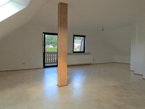 Foto - 4 Zimmer Dachgeschoßwohnung zur Miete in Schlüchtern