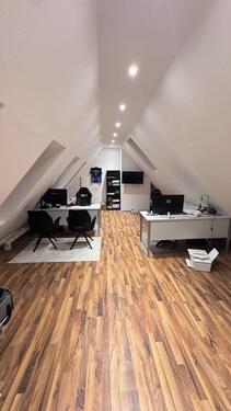 Foto - Helles Büro im Obergeschoss - 320,00&nbsp;EUR Kaltmiete, ca.&nbsp; 58,00&nbsp;m&sup2;