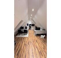 Helles Büro im Obergeschoss - 320,00&nbsp;EUR Kaltmiete, ca.&nbsp; 58,00&nbsp;m&sup2; in Wallenhorst (PLZ: 49134)