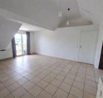 helle 3-Zimmer-Dachgeschosswohnung mit Balkon - Dinkelsbühl