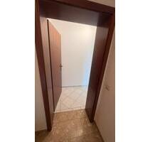 Zwei Zimmer, Dachgeschosswohnung - Philippsburg