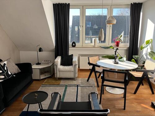 Foto - 2 Zimmer Dachgeschoßwohnung zur Miete in Köln
