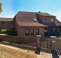 Mellendorf- Reizvolle, frisch renovierte 3-Zimmer Wohnung in kleiner Wohneinheit zum sofortigen Einzug bereit - Wedemark