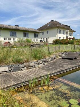 Foto - 100qm Wohng., Blick auf Pferde, parkähnl. Garten, Schwimmteich!
