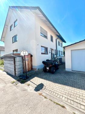 Foto - Große Doppelhaushälfte mit Einliegerwohnung