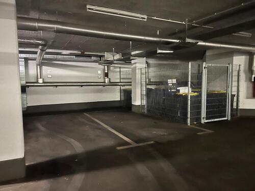 Foto - Tiefgaragenstellplatz in Eisenach. Videoüberwacht!
