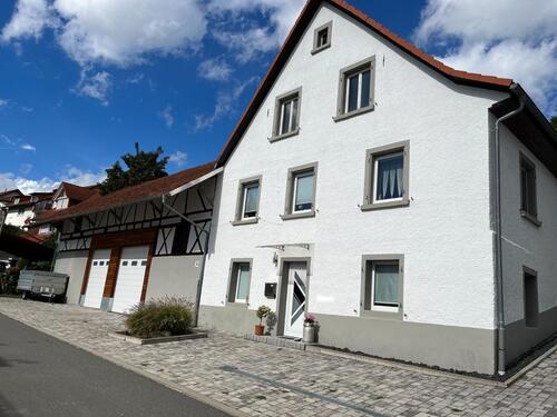 Foto - Charmantes Einfamilienhaus mit großem Grundstück & 2 Scheunen