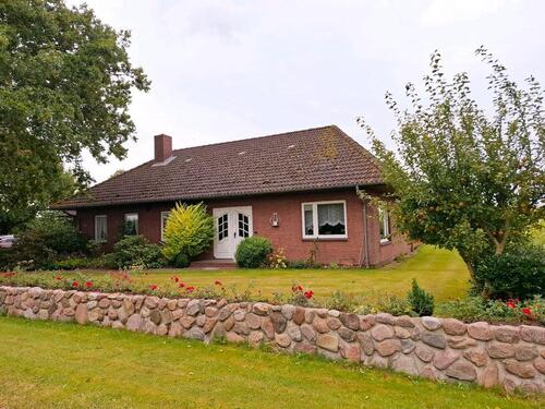 Foto - Haus mit Garten zu vermieten - 1.000,00 EUR Kaltmiete,