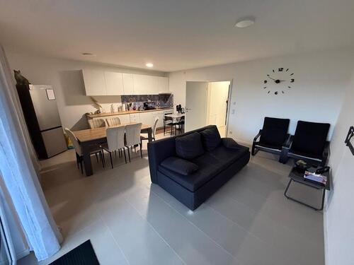 Foto - Luxuriöse 2 Zimmer Wohnung mit Stellplatz und Garten