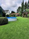 Foto - Einfamilienhaus Bungalow mit Pool und großem Garten