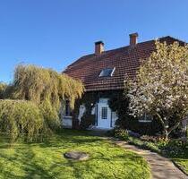 Charmantes Einfamilienhaus mit großem Garten - Jade