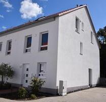 Neuwertiges Reihenendhaus mit Garage und 2 Bädern - Bad Soden-Salmünster