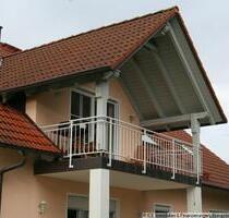 Den Morgenespresso genießen auf Ihren überdachten Balkon mit Blick auf Felder und Wiesen - Reichertshofen
