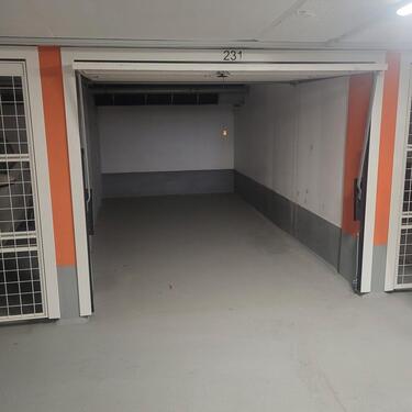 Foto - Tiefgaragen-Stellplatz TÜ-WHO (abschließbar)