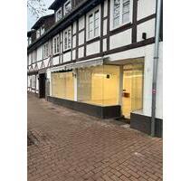 Gewerbefläche mit 2 PKW-Stellplätzen - Springe