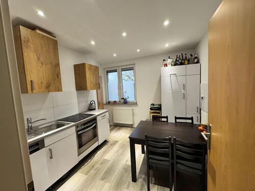 Foto - Ab 1.1.2026 Gemütliche 3-Zimmer Wohnung direkt in Heli-